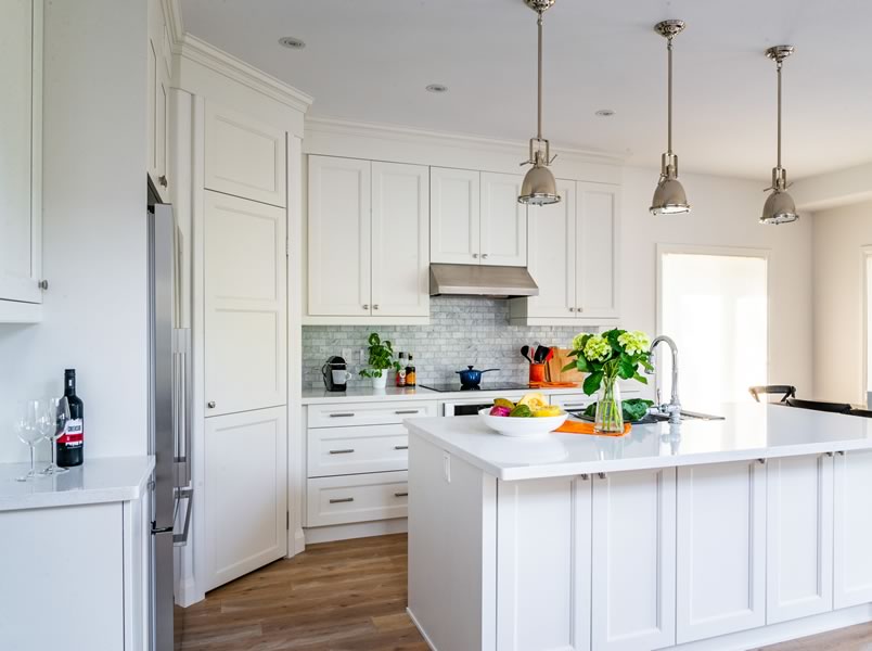 Kitchen & dining
